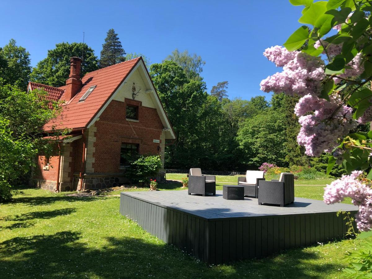 Willa Mednieku Namiņš Sigulda Zewnętrze zdjęcie